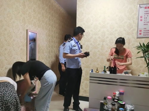 都昌縣城鎮(zhèn)派出所 理發(fā)服務(wù)“走實”又“走心”，為民服務(wù)見真情